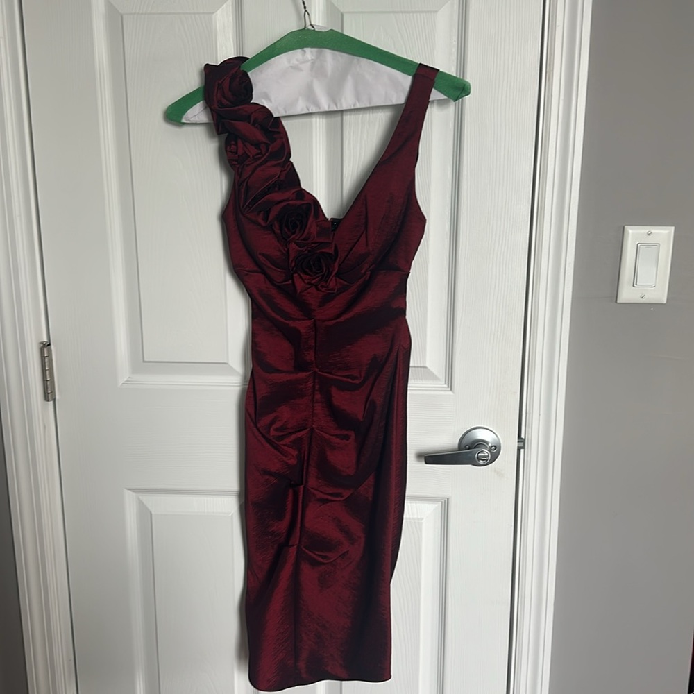 Red Rose Midi Dress
